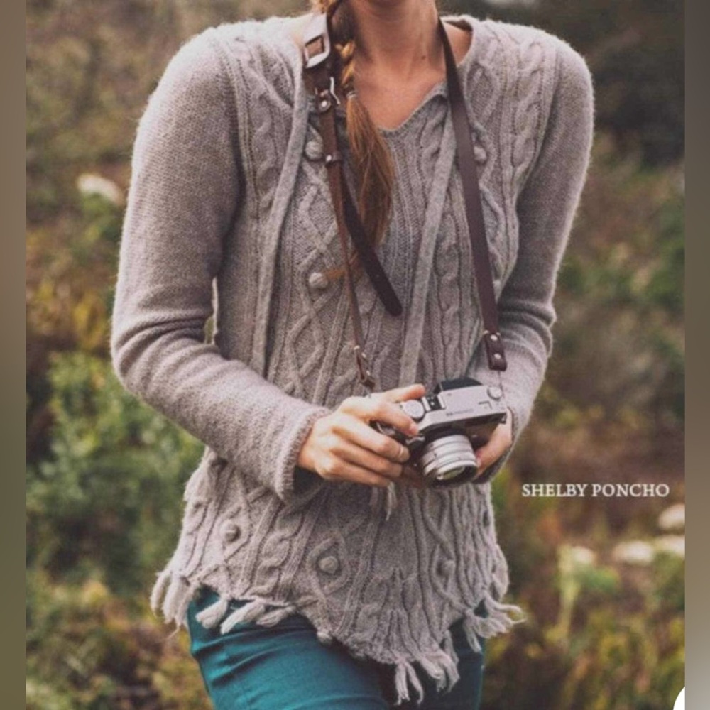 Prana Shelby Poncho Gray Knit Wool Blend Yoga Fringe Size Large